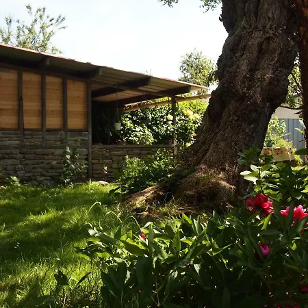D'hotes Les 4 Chemins Bed and breakfast